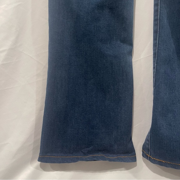 Chico’s So Slimming Women's Dark Blue Flare Jeans Sz 1 (8-10) - Picture 7 of 10